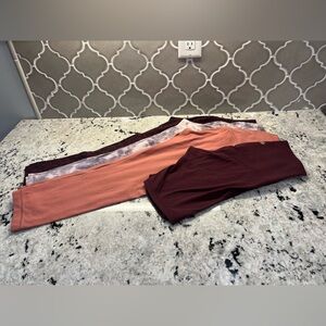 Lululemon Lot of 4, Size 4